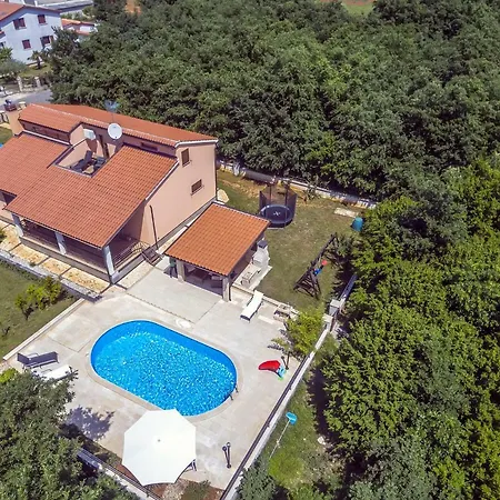 Вилла Lucia *
